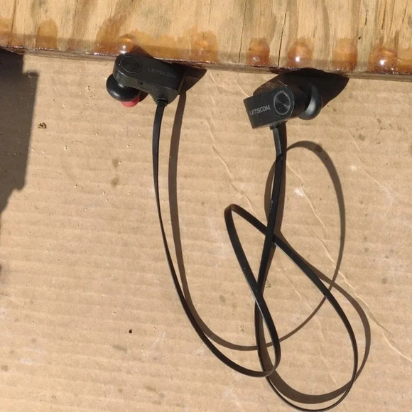 Letscom Earbuds Headphones - Picture 1 of 3
